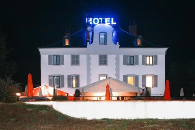Hotel Restaurant Le Repere Vizille Buitenkant foto